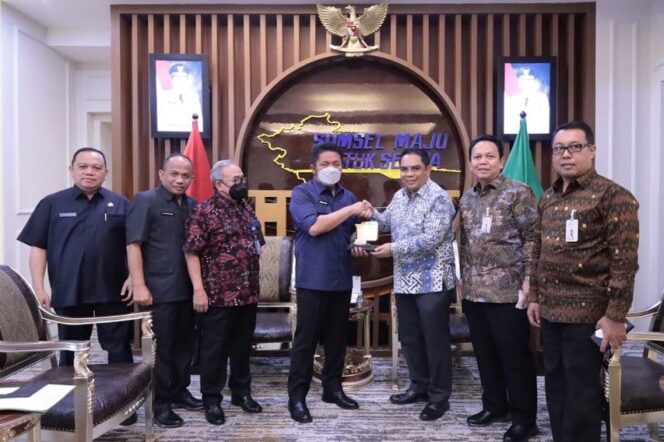 
					Herman Deru Ajak BSI Alokasikan CSR-nya Untuk Mensukseskan GSMP