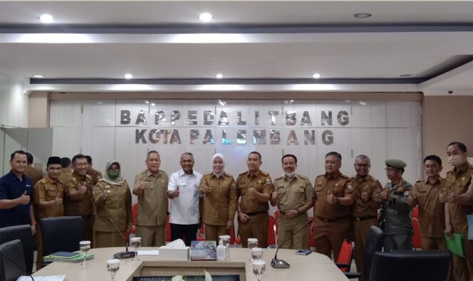 
Wawako Fitrianti Perjuangkan Ketua RT/RW Dapat Jaminan Kecelakaan Kerja BPJS Ketenagakerjaan