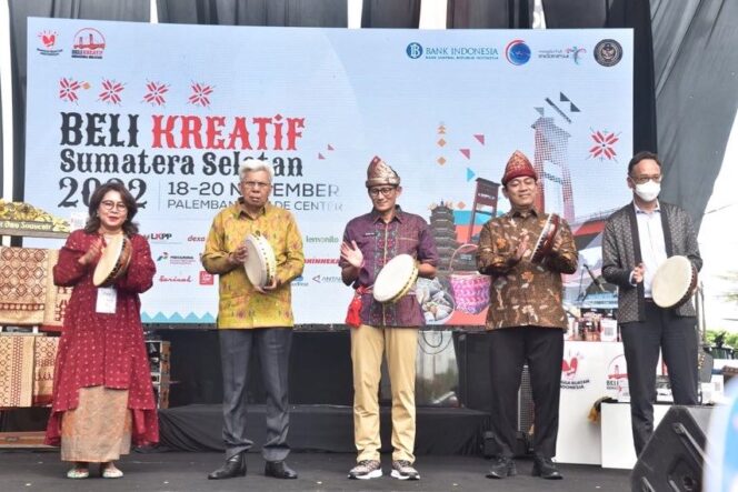 
					Sandiaga Uno Kagum Sumsel Miliki Banyak Produk UMKM Berkualitas Ekspor
