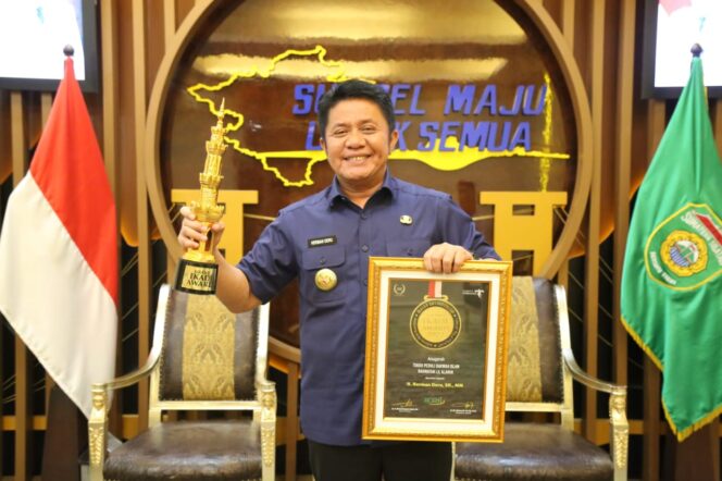 
					Herman Deru Terpilih Sebagai Gubernur Peduli Terhadap Dakwah Islam Rahmatan lil’alamin