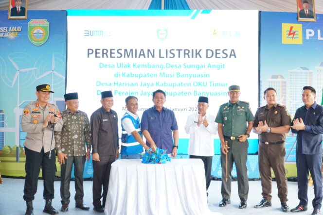 
Rasio Listrik Hingga Pelosok Sumsel Capai 99,01 Persen, Warga: Terima Kasih Pak Gubernur