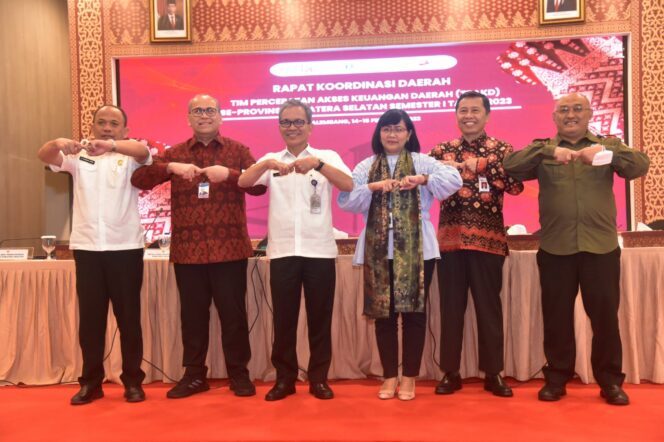 
Dorong Peningkatan Indeks Literasi dan Literasi Keuangan di Sumsel, Sekda Supriono Instruksikan TPAKD Kabupaten/kota Selaraskan Lanskap Keuangan