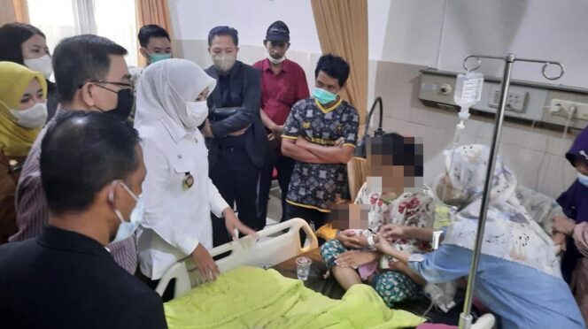 
Jenguk Bayi yang Jarinya Terpotong oleh Perawat, Wawako Fitrianti: Rumah Sakit Bertanggung Jawab