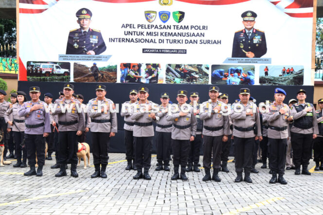 
Polri Berikan Bantuan Untuk Korban Gempa Turki-Suriah