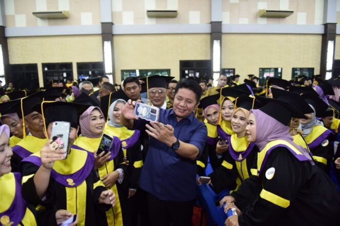 
Herman Deru Ajak Kalangan Intelektual Alumni UT Jadi Pelopor GSMP di Masyarakat