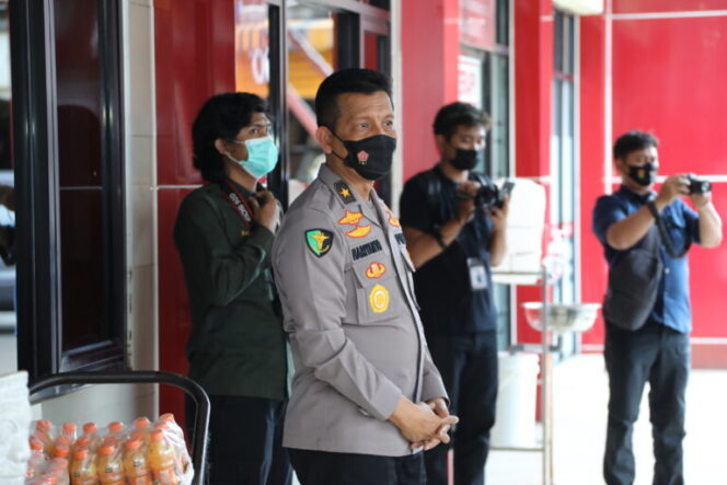 
Kapolda Jambi Jalani Perawatan oleh 10 Dokter Spesialis, Fokus Ortopedi dan Bedah Toraks