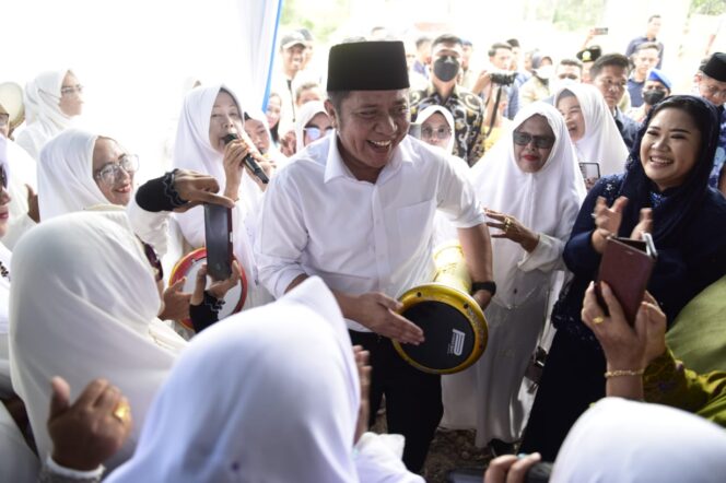 
					Terletak di Lokasi Strategis, Herman Deru Yakini Masjid Baiturrahmah II Beri Manfaat Besar Bagi Masyarakat dan Pengguna Jalan