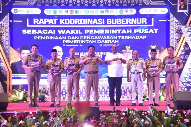 
Dirjen Bina Administrasi Kewilayahan Kemendagri: Herman Deru Sukses Jalankan Tugas yang Diberikan Pusat