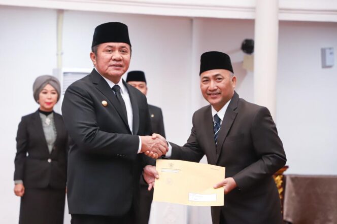 
Lantik Sekda Muba, Herman Deru: Emban Amanah ini Dengan Penuh Tanggungjawab dan Fleksible