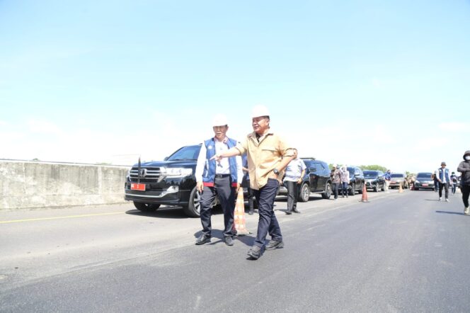 
Herman Deru Pastikan H-10 Lebaran Tol Palembang-Kayuagung Sudah Kondisi Mantap