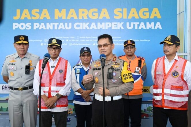 
Korlantas Polri Sebut Arus Balik Lancar, Ada 55,8 Persen Kendaraan Belum Balik ke Jakarta