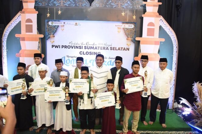 
Hadiri Pengajian Ramadan, Herman Deru: Insan Pers dan Admin Medsos Miliki Peran Meliterasi Warga