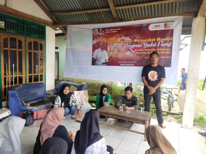 
					GMC Tingkatkan Kemampuan Generasi Milenial Produksi Bunga Bucket