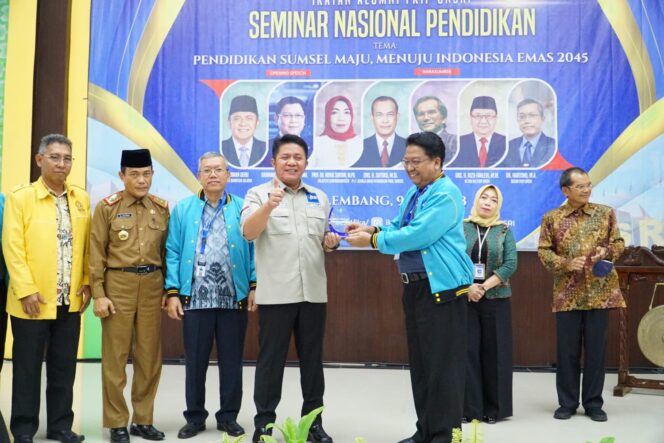 
Hadapi Bonus Demografi, Herman Deru Harapkan Para Guru Maksimal Cetak Generasi Berkarakter dan Mampu Bersaing