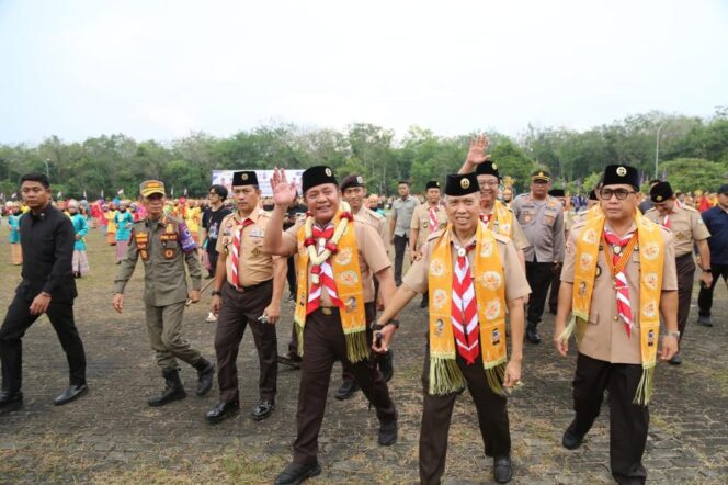 
Herman Deru Minta Anggota Pramuka Sumsel Jadi Trainner GSMP Bagi Warga