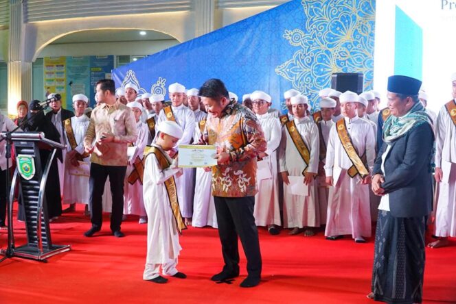 
Herman Deru Ajak Ponpes Modern Al-Fahd Siapkan SDM Berkualitas Sambut Bonus Demografi Indonesia