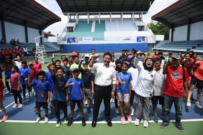 
Herman Deru Optimis Kejurnas Piala Ahmad Moerid Lahirkan Bibit-Bibit Atlet Tenis Handal Indonesia Masa Depan