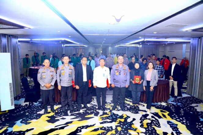 
Gelar Dialog Publik, Divisi Humas Polri Tegaskan Perlindungan Hukum Untuk Jurnalis