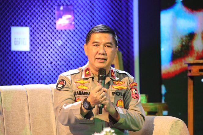 
Patroli Dunia Maya, Polri Awasi Fake Akun Medsos