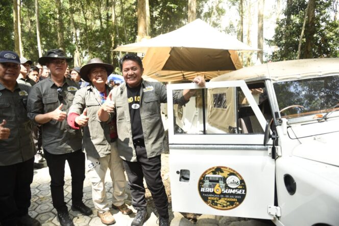 
Herman Deru Ajak Peserta Land Rover Jajal Wisata Alam dan Kuliner Khas Pagaralam