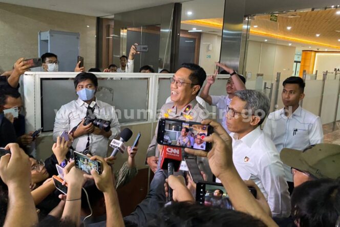 
Bareskrim Polri Cecar Pimpinan Ponpes Al Zaytun Terkait Dugaan Penistaan Agama