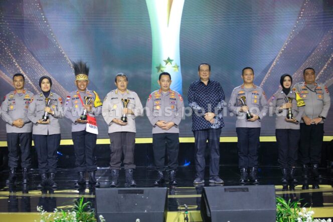 
Ini 5 Polisi Teladan Penerima Hoegeng Awards 2023