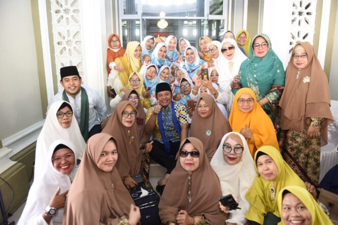 
Herman Deru Ucapkan Terimakasih Pada Anggota FKMT se-Palembang Aktif Membantu Pemprov Turunkan Angka Stunting