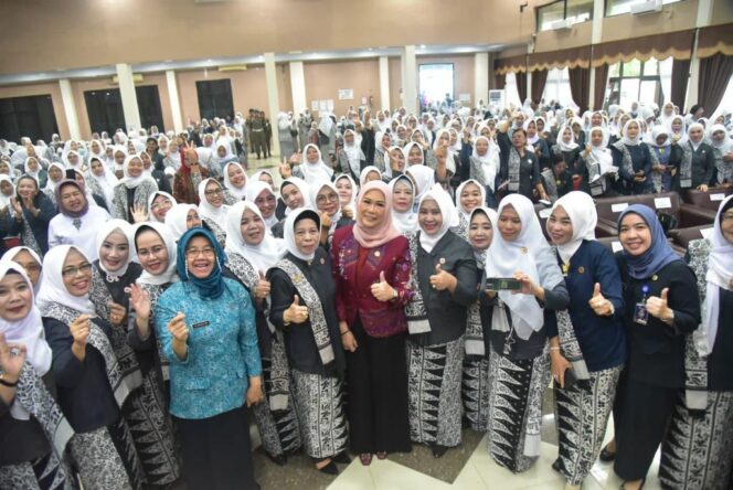 
Bidan Ujung Tombak Bagi Pemprov Sumsel Turunkan Angka Stunting