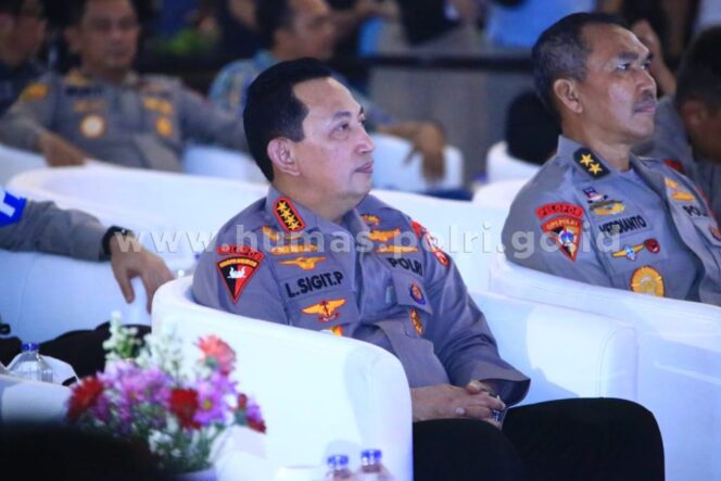 
Lewat Stand Up Comedy, Polri Terima Masukan dan Kritikan Masyarakat