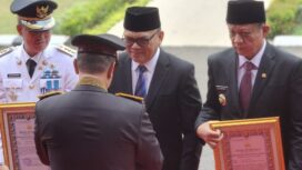Bupati Empat Lawang Joncik Muhammad Dapat Penghargaan dari Kapolri