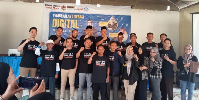 
Hadir di Desa Saleh Mulya Banyuasin, Gerakan Nasional Revolusi Mental UIN Raden Fatah Bekali Pemuda Melek Digital