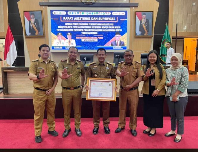 
Cetak Sejarah, Empat Lawang Raih Penghargaan Capaian LPPD Tertinggi Nomor Dua di Sumsel