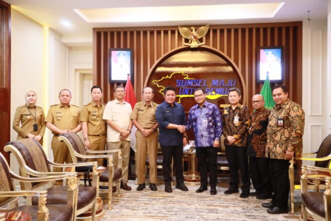 
Terima Audiensi Kepala Perwakilan BI Baru, Herman Deru: Saya Minta Inflasi Sumsel Tetap Terjaga