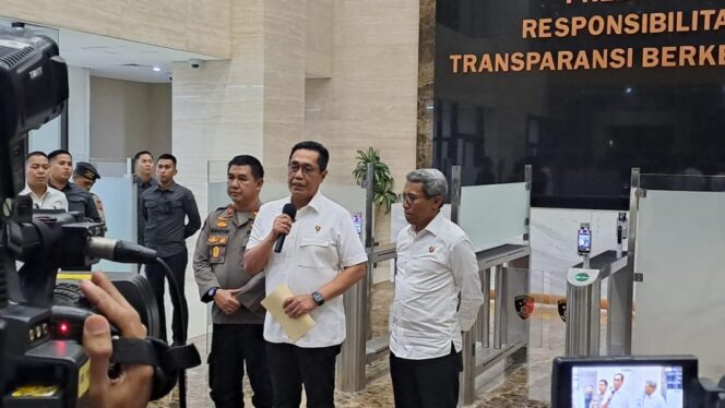 
Bareskrim Tetapkan Panji Gumilang jadi Tersangka Penodaan Agama