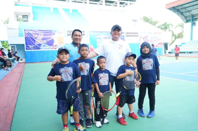 
Suport Prestasi Atlet Tenis Sumsel, Herman Deru Buka Kejurnas Piala IMTC-Gubernur 2023