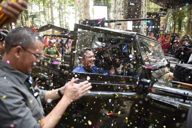 
Herman Deru Ajak Peserta Land Rover Jajal Wisata Alam dan Kuliner Khas Kota Pagaralam