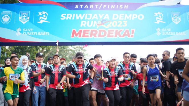 
Herman Deru: Event Sriwijaya Dempo Run Menjadikan Ekonomi Pagaralam Lebih Menggeliat