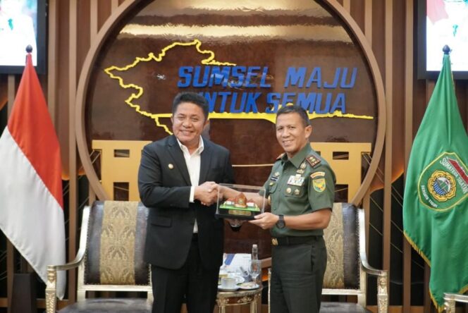 
Herman Deru Kompak Bersama Pangdam II/ Sriwijaya Antisipasi Dampak Cuaca Ekstrim El Nino