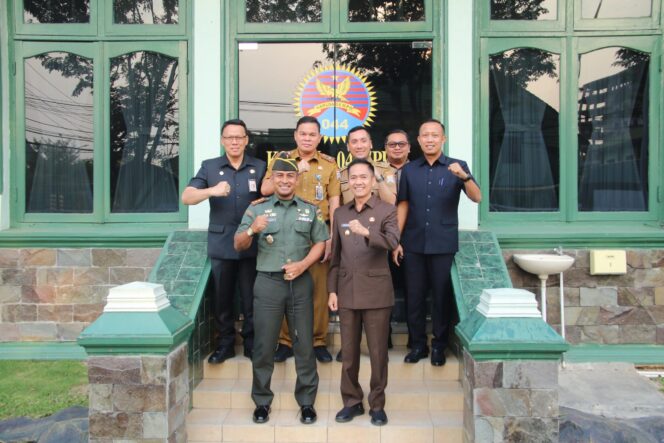 
Bersinergi dengan Forkopimda, Ratu Dewa Siap Bereskan PR di Palembang