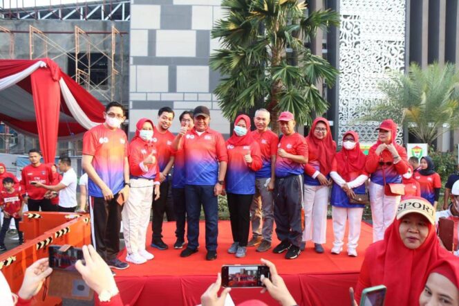 
Gubernur Herman Deru Lepas Ribuan Peserta Heart Walk 2023 Sekaligus Pemecahan Rekor MURI MENARI