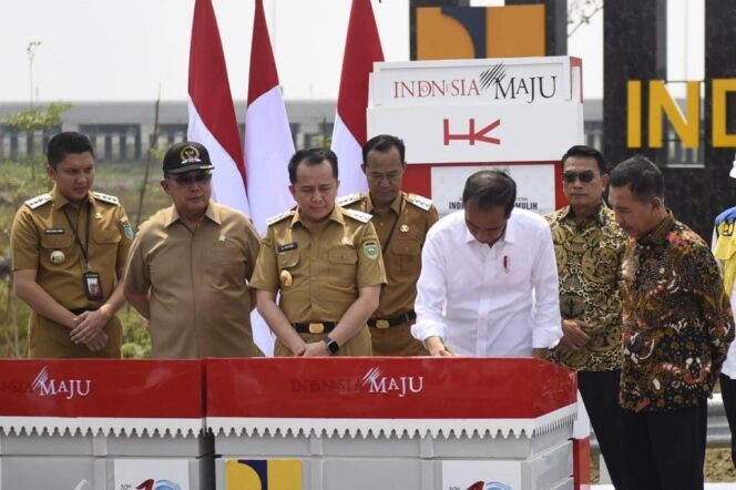 
					Presiden Jokowi Didampingi Pj Gubernur Sumsel Agus Fatoni Resmikan Tol Indralaya-Prabumulih