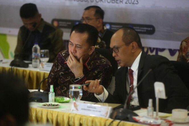 
					Pj Gubernur Sumsel Agus Fatoni: Percepatan Penanganan Karhutla Sangat Mendesak Demi Nama Baik Daerah dan Bangsa Indonesia