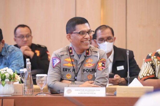 
					Polri Gencar Berantas Pelat Nomor Palsu: Sidak Bengkel Pembuatnya