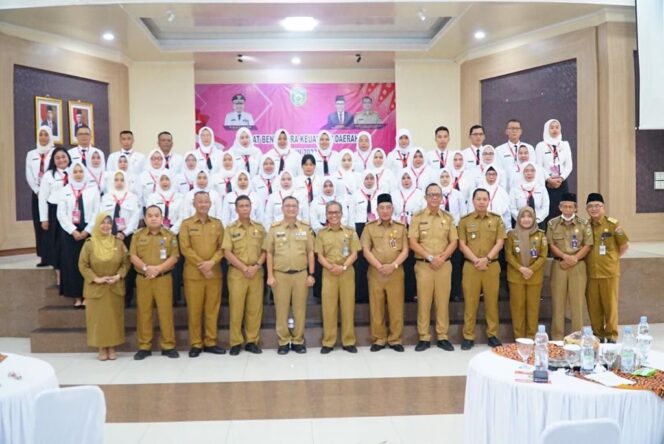 
Tingkatkan Kualitas Pengelola Keuangan, Sekda Sumsel Supriono Buka Diklat Bendahara Keuangan Daerah 2023