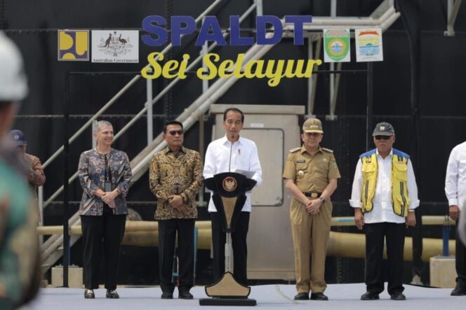 
Presiden Jokowi Didampingi Pj Gubenur Agus Fatoni Resmikan SPALDT Pertama di Indonesia