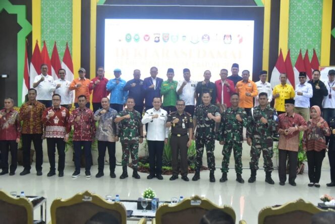 
					Pj Gubernur Sumsel Pimpin Deklarasi Damai Bersama Forkopimda, Bupati/Walikota, Parpol dan Tim Pemenangan