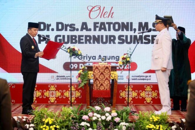 
					Pj Gubernur Agus Fatoni Beri Atensi Khusus Pj Bupati Lahat Untuk Segera Tuntaskan Program Prioritas