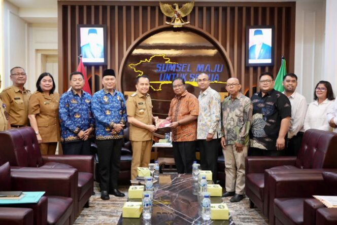 
					Pj Gubernur Agus Fatoni Ajak Masyarakat Terus Jaga Kerukunan, Pertahankan Sumsel Zero Konflik