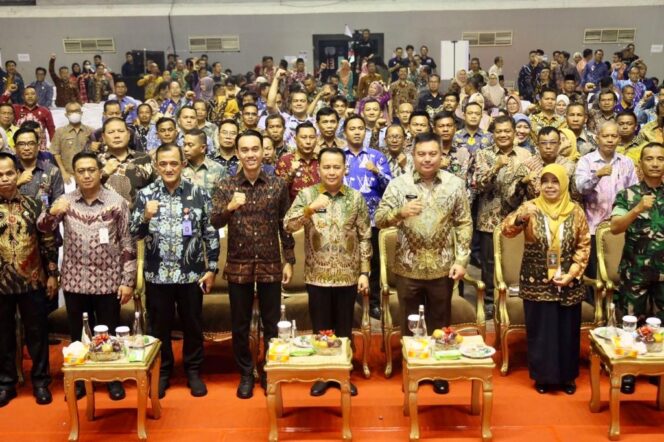 
					Wakili Mendagri, Irjen Kemendagri Beri Arahan dalam Rakor Kades, Lurah, Camat se-Sumsel Bahas Inflasi, Stunting, Kemiskinan Ekstrem, Pemilu dan Pilkada