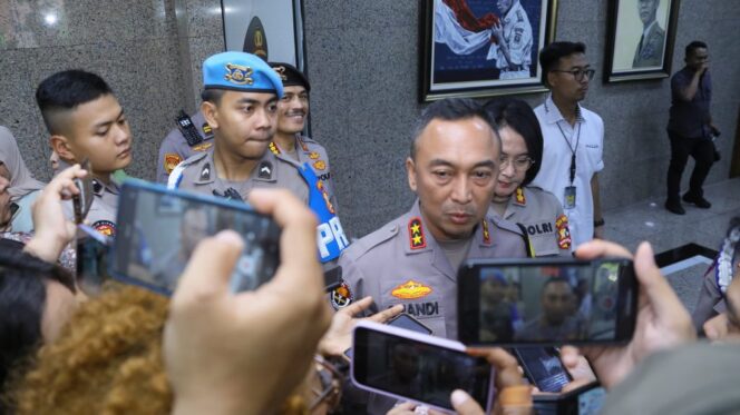 
					Polri Persilakan Masyarakat Lapor Anggota Tidak Netral Pemilu 2024